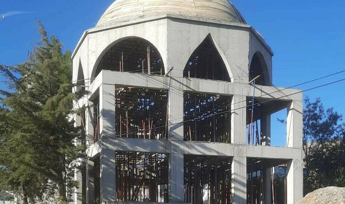 Sincik’te depremde yıkılan cami için yardım çağrısı Adıyaman’ın Sincik ilçesine bağlı Çatbahçe Köyü’nde, 6 Şubat depreminde ağır