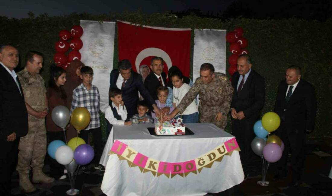 Şırnak'ta vatanları uğruna şehit düşen öğretmen, asker, polis ve güvenlik