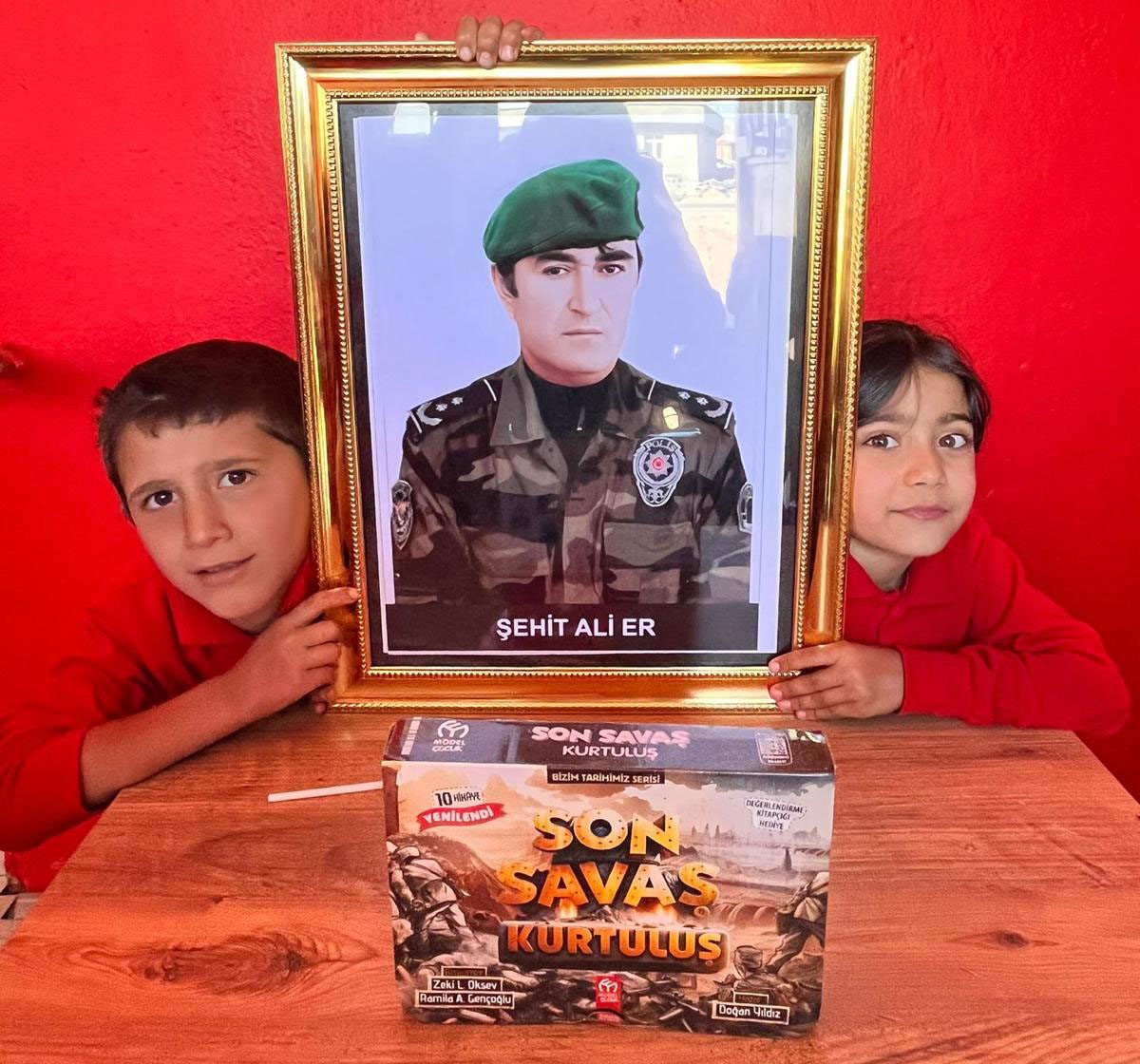 Şanlıurfa'nın Siverek ilçesinde bulunan Kamışlı İlkokulu'nda, şehitlerin hatırasını yaşatmak ve