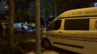 Siverek ilçesinde bir aracın yolun karşısına geçmeye çalışan bir anne