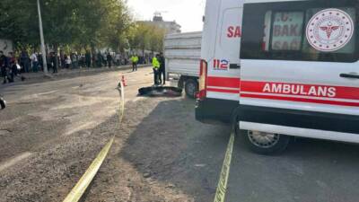 Siverek ilçesinde meydana gelen trafik kazasında, motosiklet ile pikap çarpıştı.
