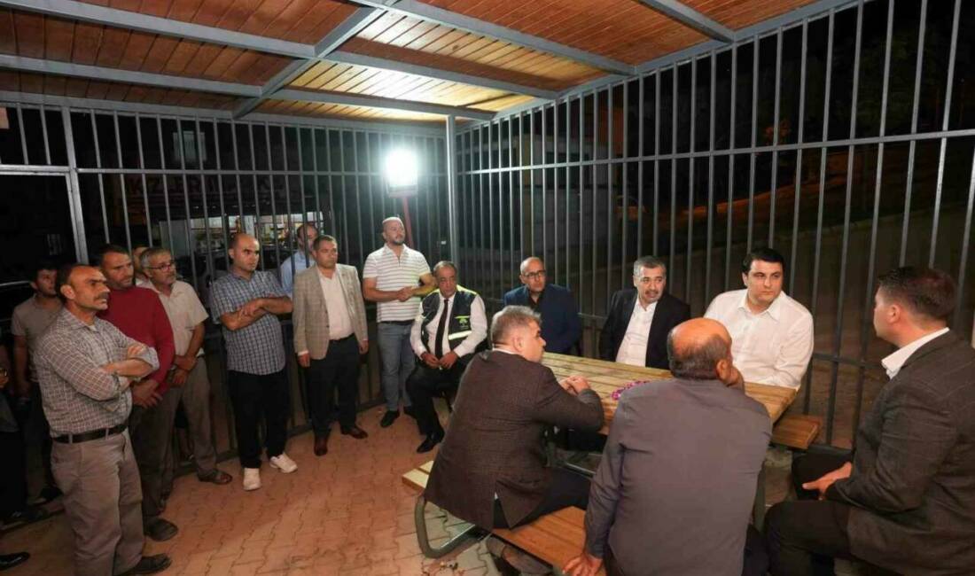 Şehitkamil Belediye Başkanı Umut Yılmaz, Selimiye Mahallesi sakinleriyle bir araya