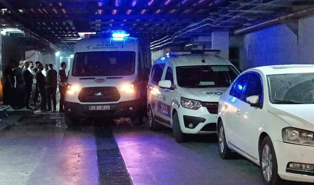 Batman'da 18 yaşındaki bir genç, Turgut Özal Bulvarı üzerinde yolun