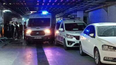 Batman'da 18 yaşındaki bir genç, Turgut Özal Bulvarı üzerinde yolun