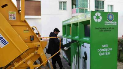 Diyarbakır Büyükşehir Belediyesi, Kayapınar ilçesindeki 15 siteye geri dönüşüm üniteleri