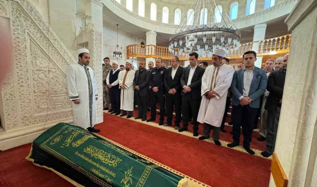 15 Temmuz şehidinin babası dualarla toprağa verildi Mardin'de, 15 Temmuz şehidi Özel Harekat Polisi Velid Bekdaş'ın babası