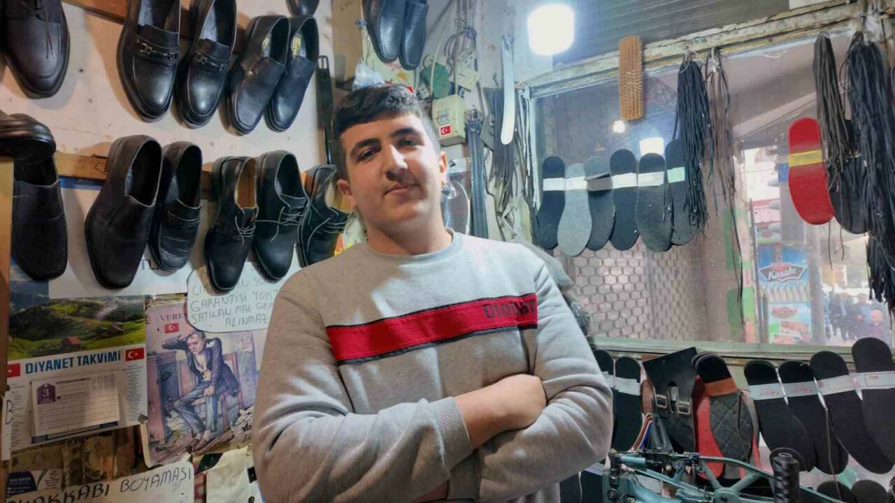 Siirt'te 16 yaşındaki Muhammed Nuri Soysal, dedesinden 10 yaşından beri