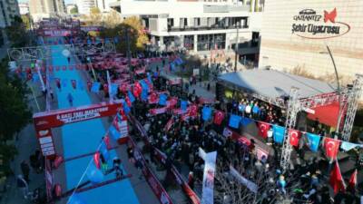 Gaziantep Büyükşehir Belediyesi tarafından düzenlenen 7. Gazi Yarı Maratonu ve