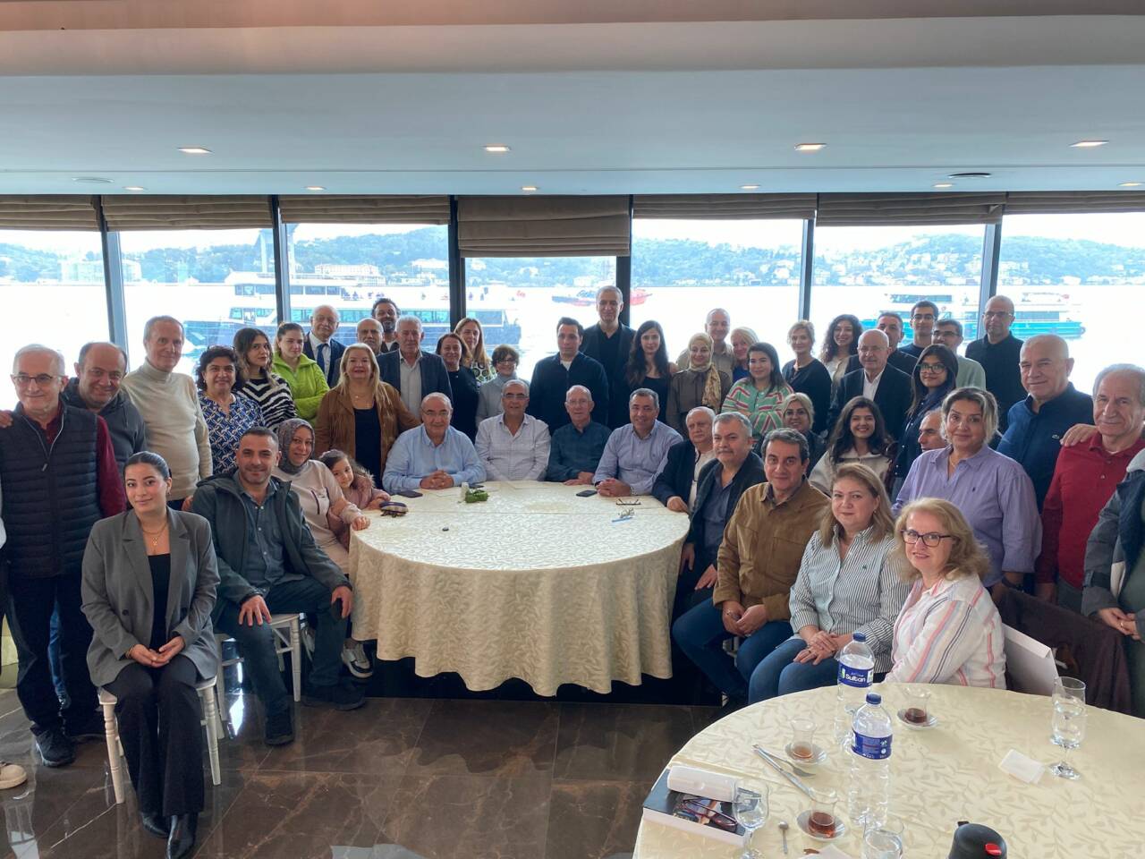 Besni Eğitim Vakfı (BEV), Ortaköy Karayolları Sosyal Tesisleri’nde düzenlediği kahvaltı