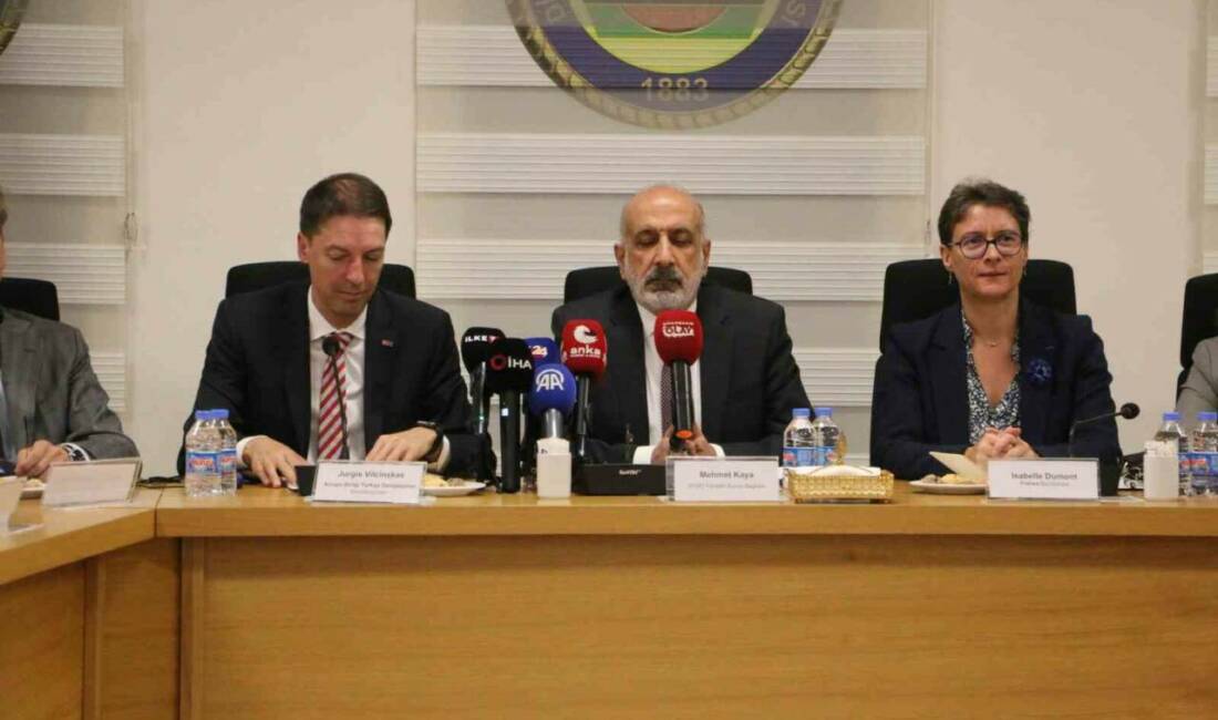 AB Türkiye Delegasyonu Maslahatgüzarı Jurgis Vilcinskas önderliğindeki bir heyet, Diyarbakır