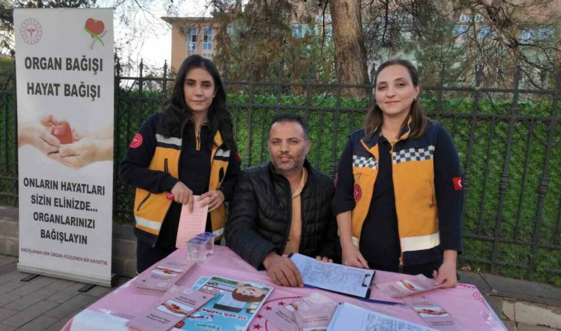 Ablasından karaciğer nakli alan vatandaş tüm organlarını bağışladı Siirt'te bir vatandaş, ablasından karaciğer nakli aldıktan sonra Organ Bağış