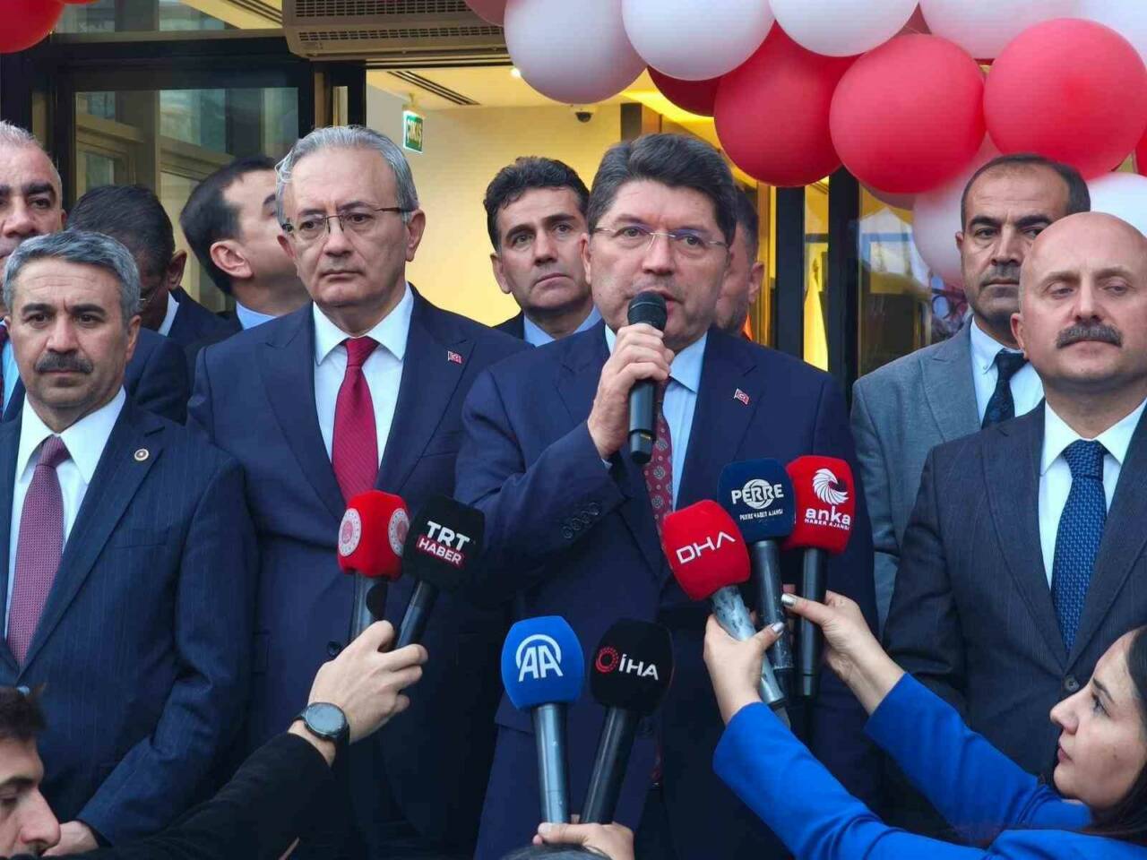 Adalet Bakanı Yılmaz Tunç, Adıyaman Adliyesi Ek Hizmet Binası'nın açılışında