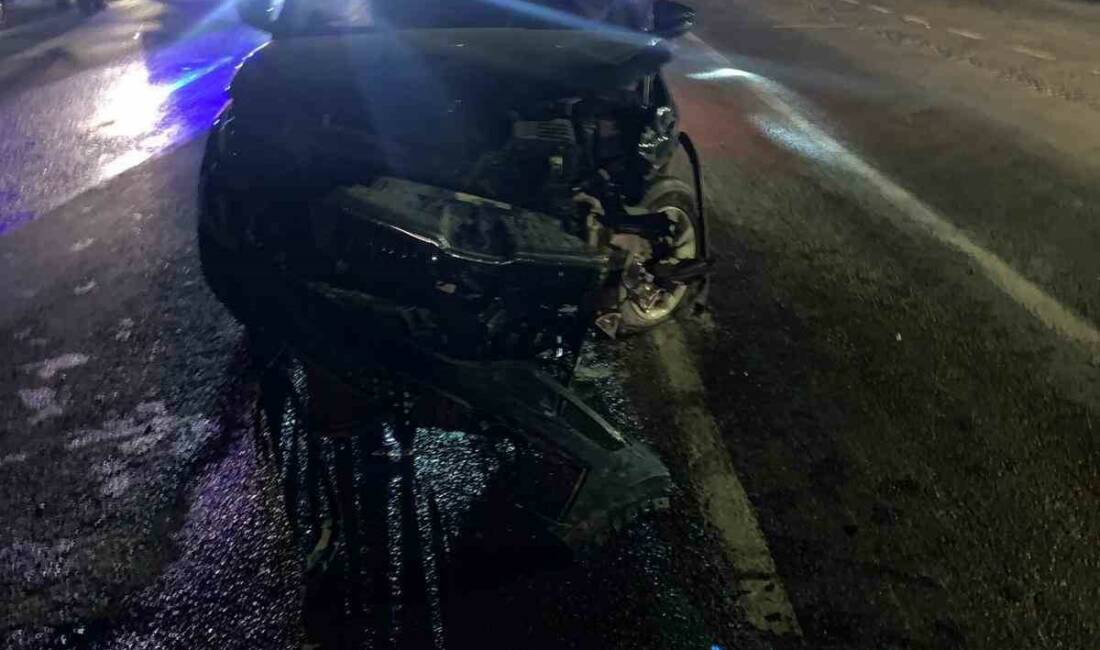 Adıyaman’ın Gölbaşı ilçesinde meydana gelen trafik kazasında iki otomobil çarpıştı