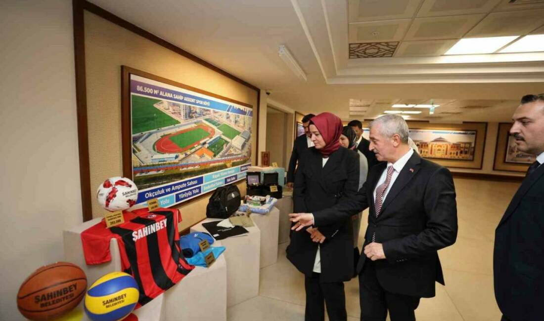 AK Parti Genel Başkan Yardımcısı Betül Sayan Kaya, Gaziantep'e yapılan