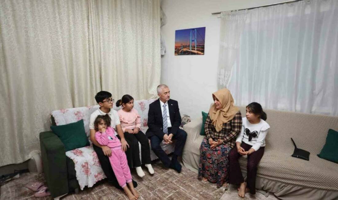 Şahinbey Belediye Başkanı Mehmet Tahmazoğlu, ilçede aile ve esnaf ziyaretlerine