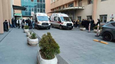 Batman’da iki kişi arasında çıkan bıçaklı kavgada 1 kişi yaralandı.