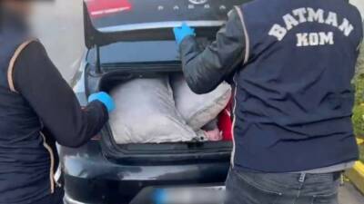 Batman’da kaçakçılıkla mücadelede çalışmaları kapsamında çok sayıda gümrük kaçağı malzeme