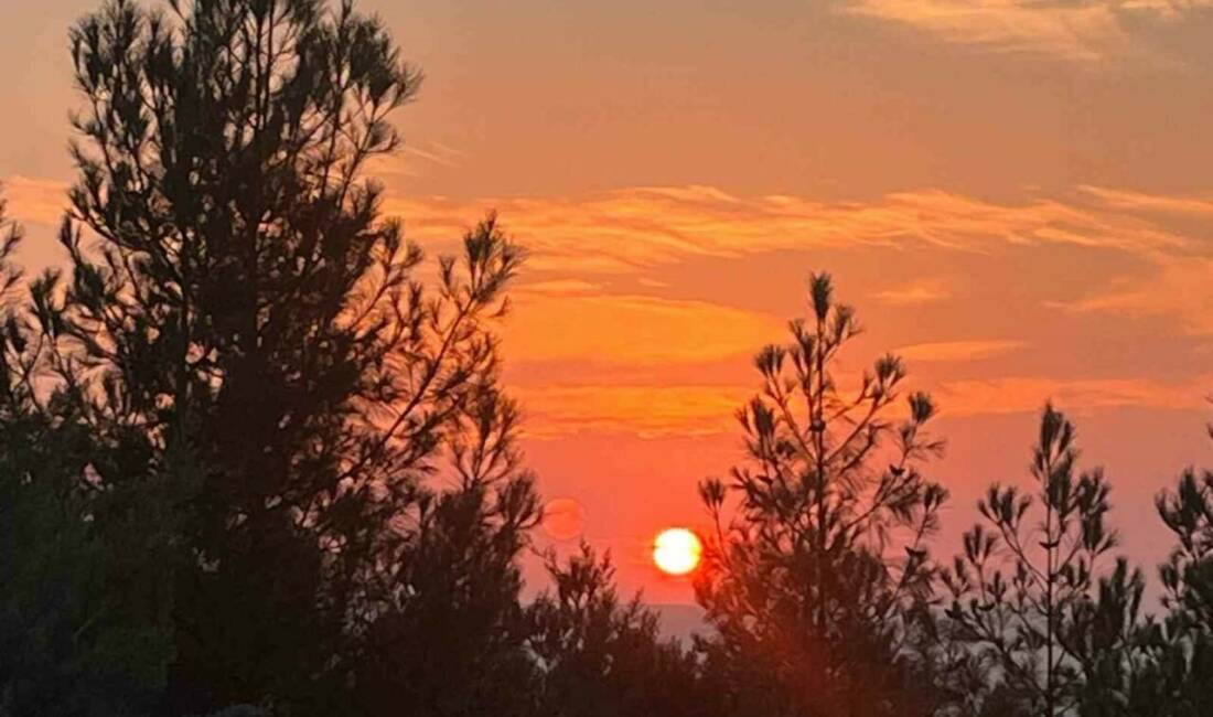 Batman'da gün batımı manzarası muhteşemdi. Kızıl ve turuncu tonların hakim