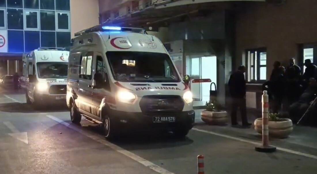 Batman Güney Çevre Yolu'nda meydana gelen trafik kazasında otomobilin kontrolünden