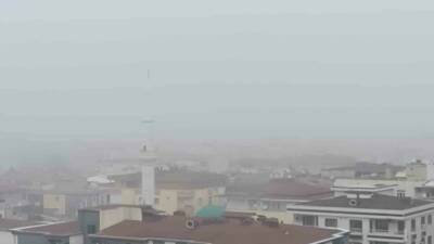 Batman'ın kent merkezinde sabah saatlerinde meydana gelen yoğun sis, günlük