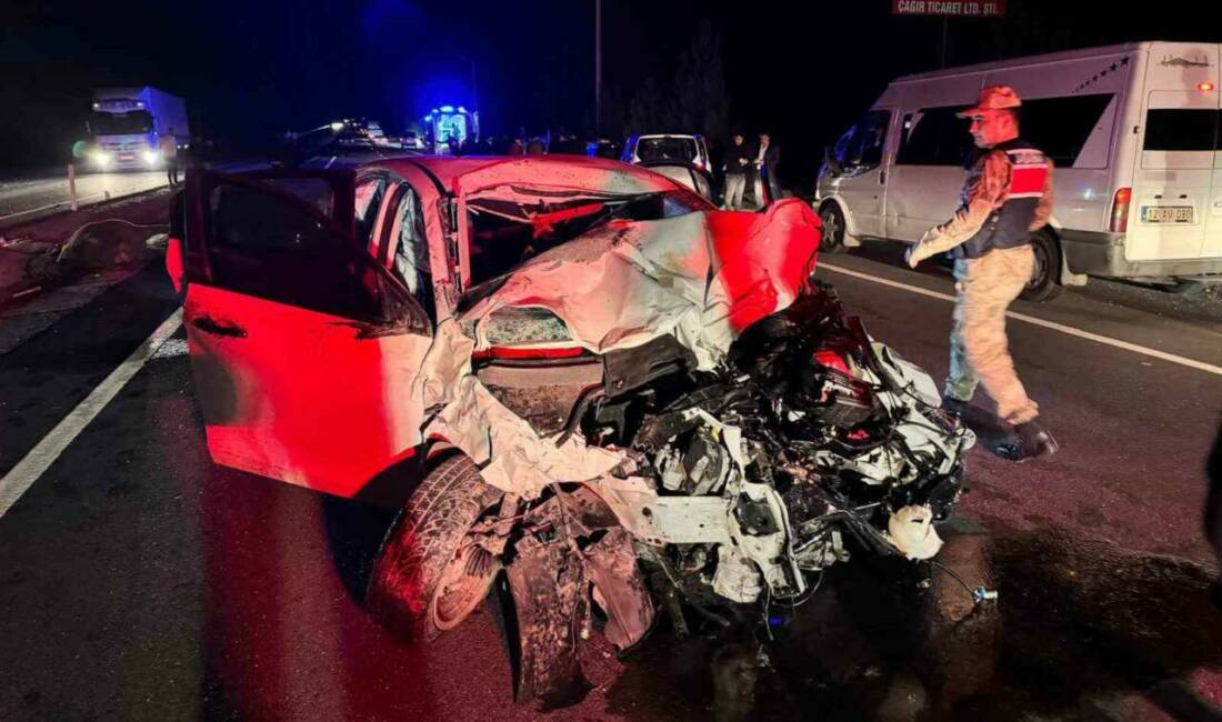 Batman’da zincirleme trafik kazası: 5 kişi yaralandı, 2 büyükbaş hayvan telef oldu Batman'ın Çarıklı köyünde meydana gelen kaza, iki büyükbaş hayvana çarpma