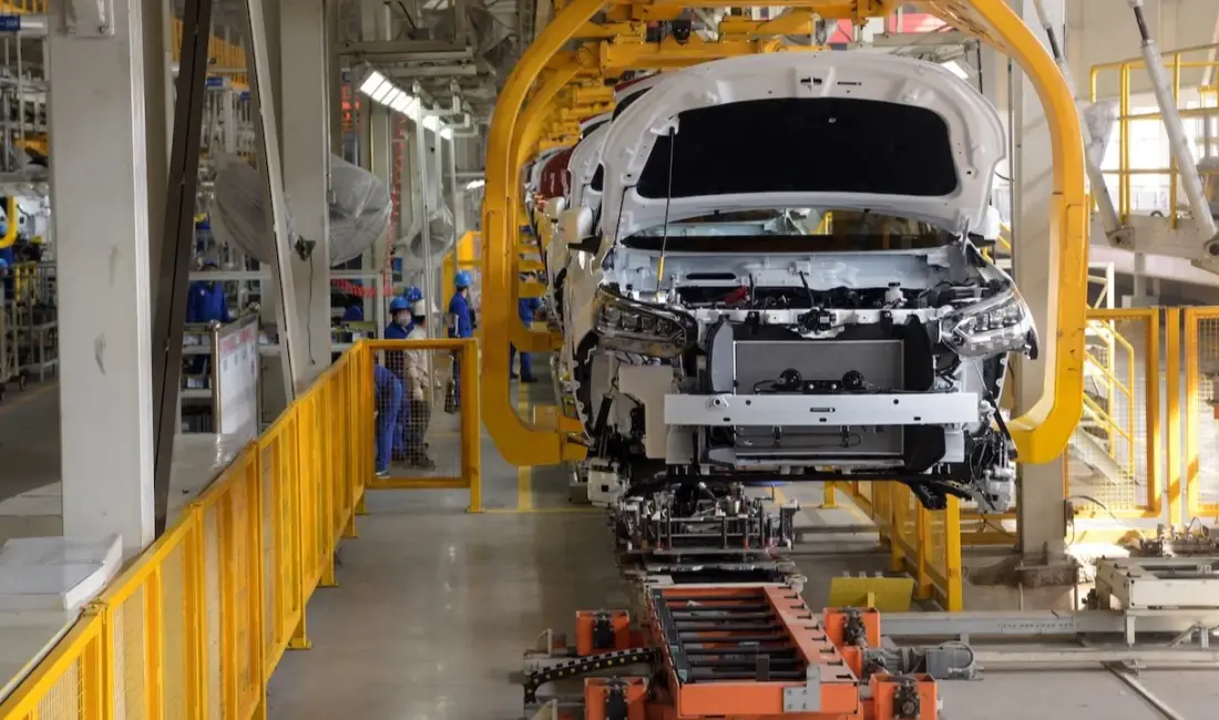 BYD fabrikasında kaza: İşçiler öldü Çinli elektrikli araç üreticisi BYD'nin fabrikasında meydana gelen kazada işçilerin