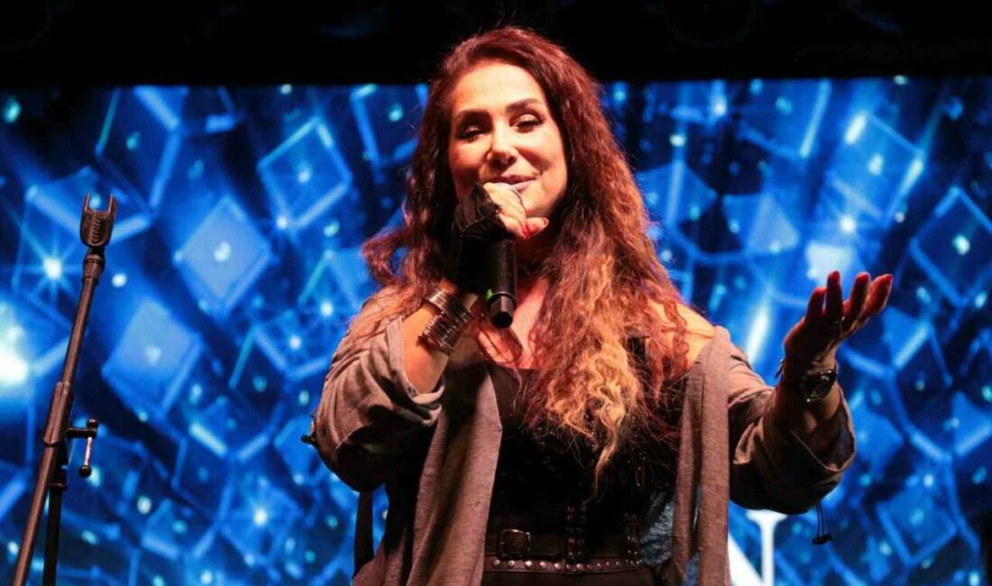 Şırnak’ın Cizre ilçesinde düzenlenen "Cizre Kitap Fuarı" programı kapsamında ses