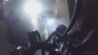 Diyarbakır’ın Bağlar ilçesindeki 6 katlı bir binada çıkan yangında 2’si