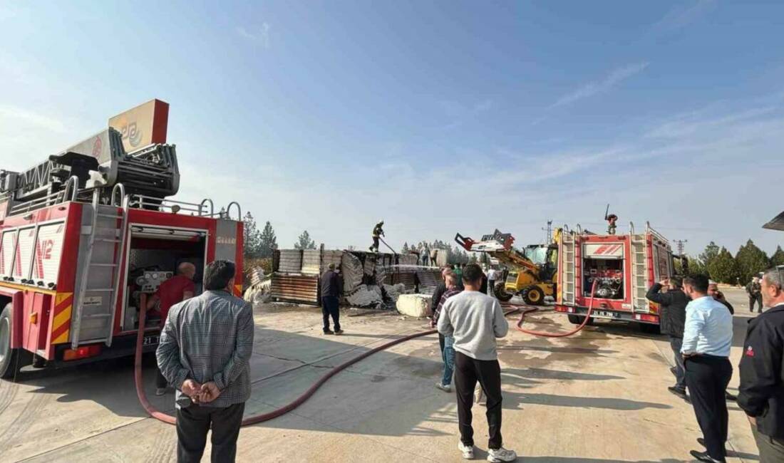 Diyarbakır’da akaryakıt istasyonunda facianın eşiğinden dönüldü Diyarbakır’ın Çınar ilçesinde akaryakıt istasyonunda park halinde bulunan tırdaki pamuk
