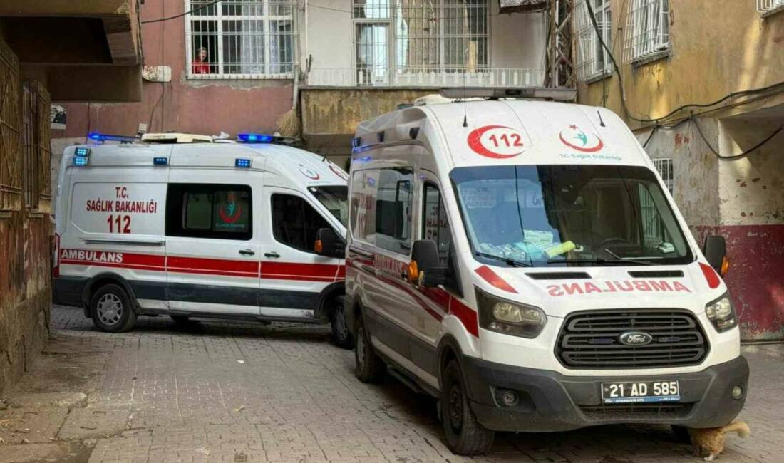 Diyarbakır’da apartmanda priz kaynaklı yangın: 7 kişi dumandan etkilendi Diyarbakır’ın Kayapınar ilçesindeki 6 katlı apartmanda priz kaynaklı çıkan yangında