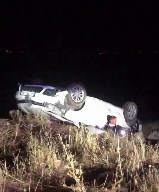 Diyarbakır'ın Sur ilçesinde meydana gelen trafik kazasında sürücüsü direksiyon hakimiyetini