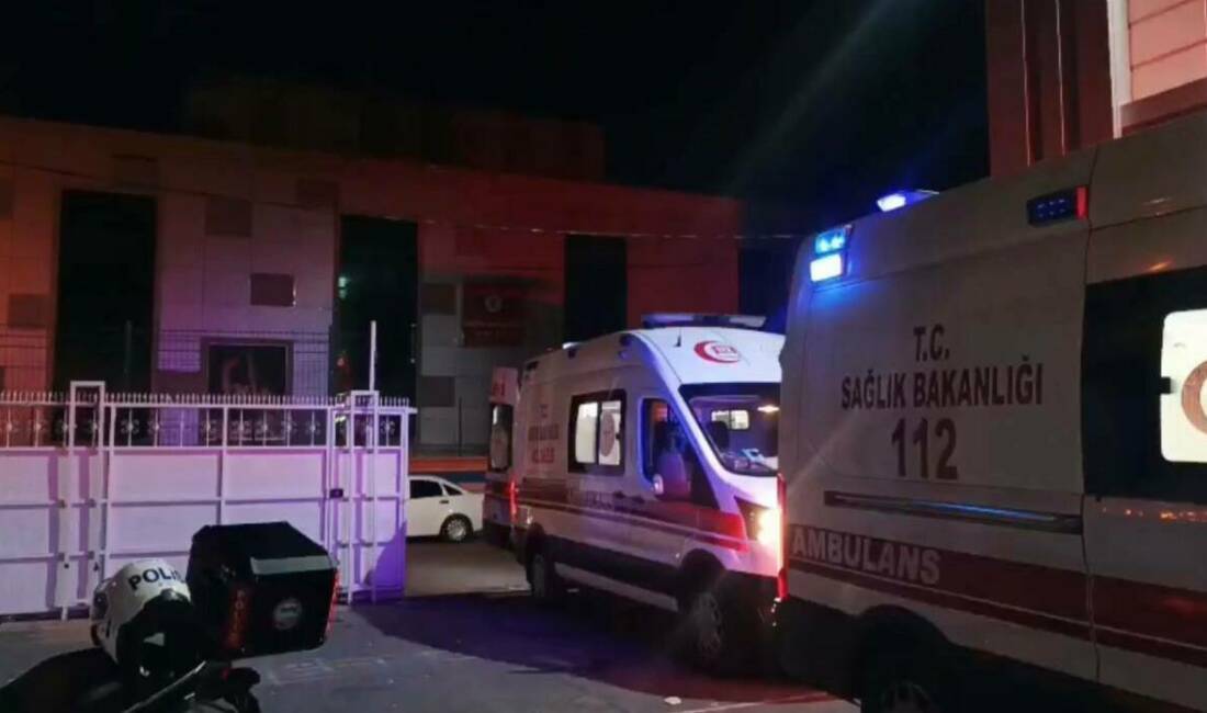 Diyarbakır’da arazi anlaşmazlığında kan aktı: 1 ölü, 1 yaralı Diyarbakır'ın Bağlar ilçesine bağlı Karahan Mahallesi'nde arazi anlaşmazlığı nedeniyle çıkan