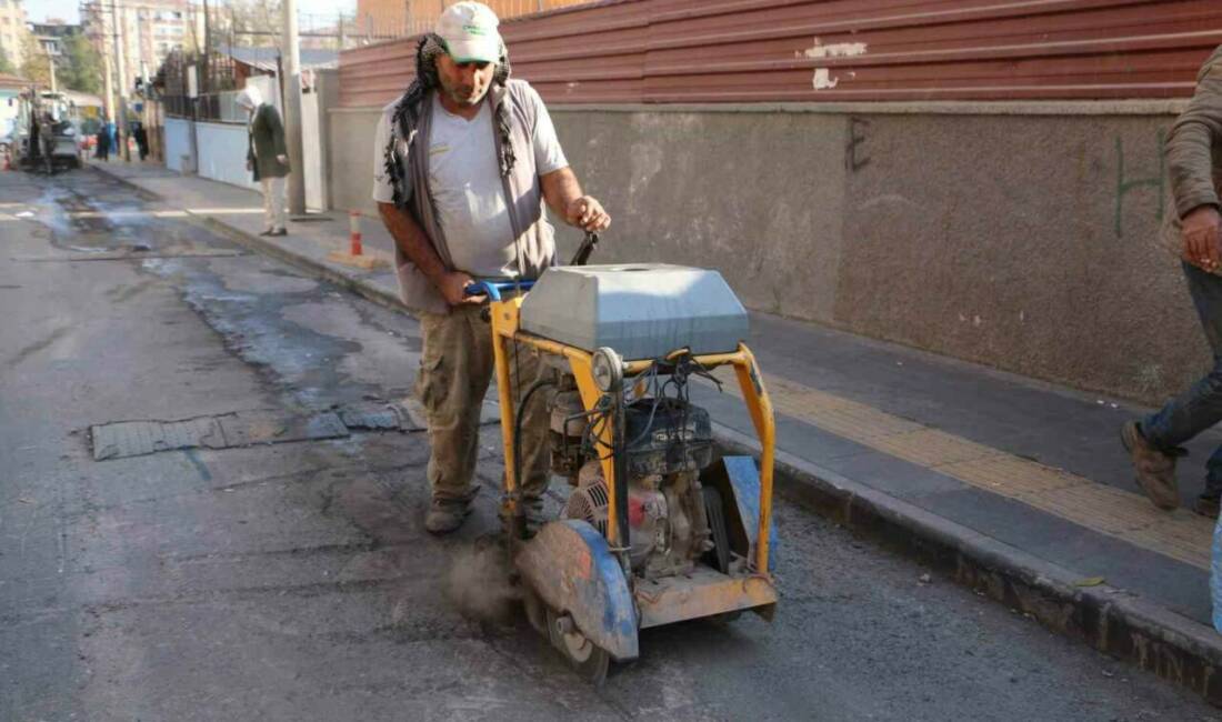 Diyarbakır'ın Bağlar ilçesine bağlı Muradiye Mahallesi'nde doğalgaz çalışmaları başlatıldı. Mahalle