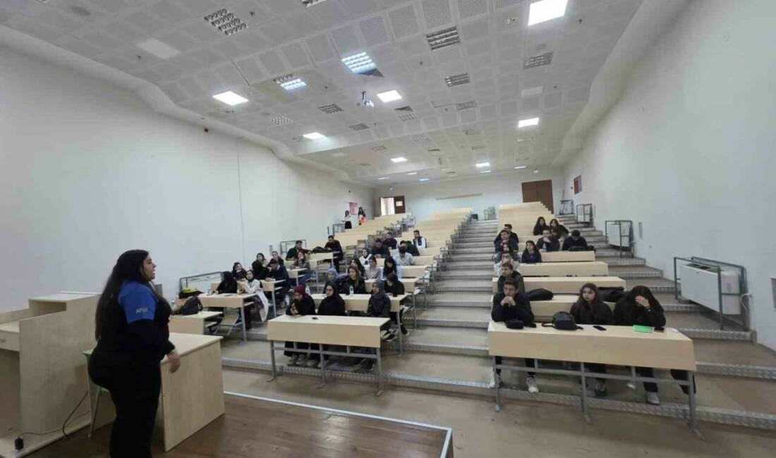 **Dicle Üniversitesi'nde Yerel Güçlendirme Eğitimi Düzenlendi** Erasmus+ KA154 Gençlik Katılımı Projesi