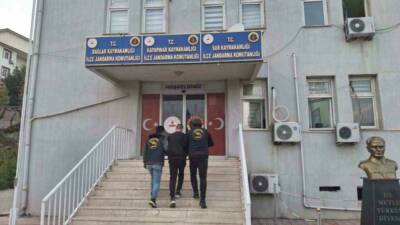 Diyarbakır'da, jandarma ekipleri tarafından haklarında kesinleşmiş hapis cezası bulunan 94