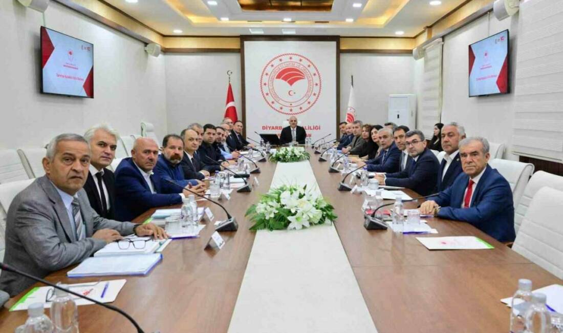 Diyarbakır’da kuraklıkla mücadelede mevcut durum değerlendirildi Diyarbakır Valisi Murat Zorluoğlu başkanlığında gerçekleştirilen Tarımsal Kuraklık İl Kriz