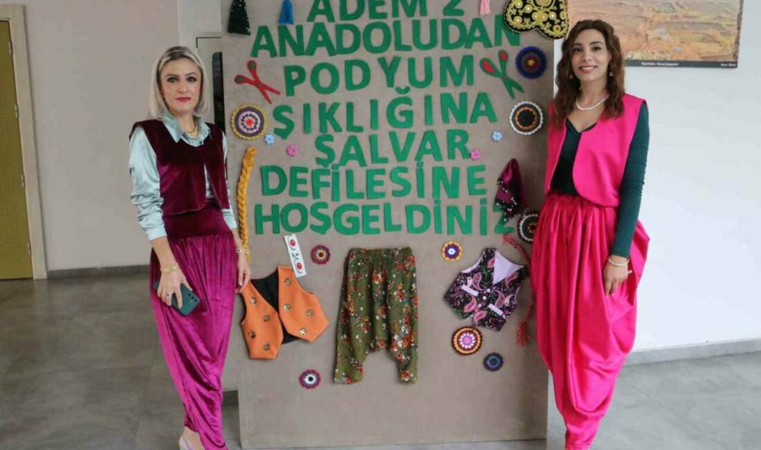 Diyarbakır’da şalvar defilesi Yenişehir İlçe Kaymakamlığına bağlı Aile Destek Merkezi tarafından düzenlenen "Köklerden