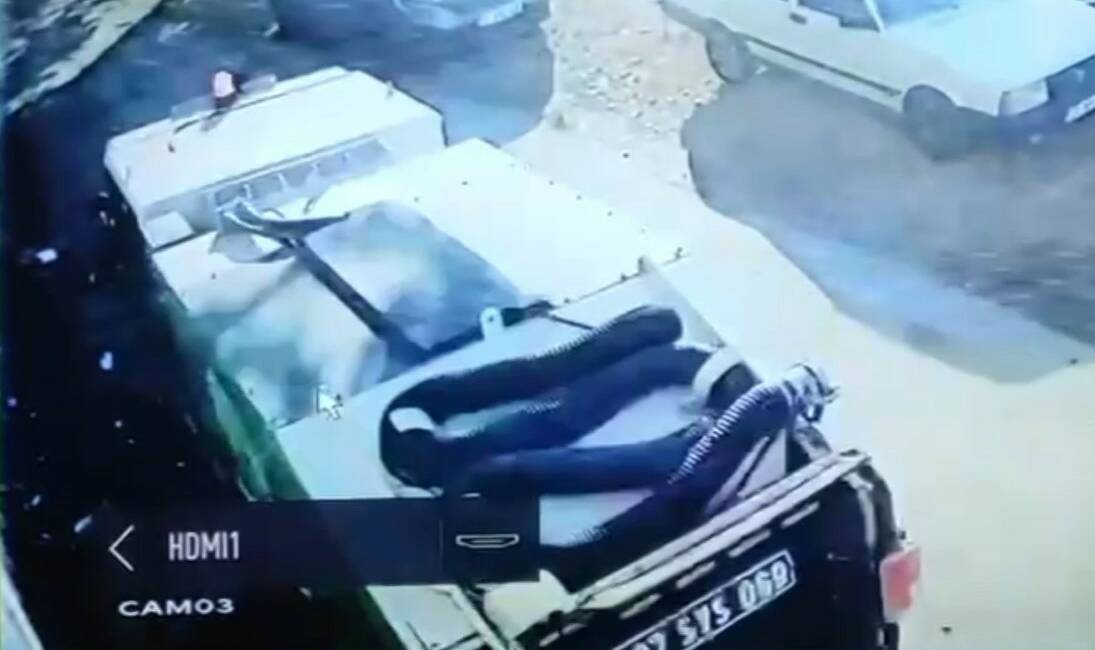 Gaziantep'te bir vatandaşın düşürdüğü altın bilezikler, temizlik aracıyla süpürüldükten sonra