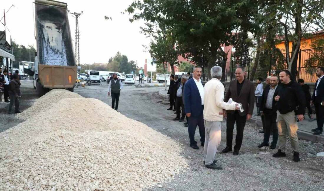 Eyyübiye Belediyesi, Haleplibahçe Mahallesi'nde yürüttüğü asfalt çalışmalarının Salı gününe kadar