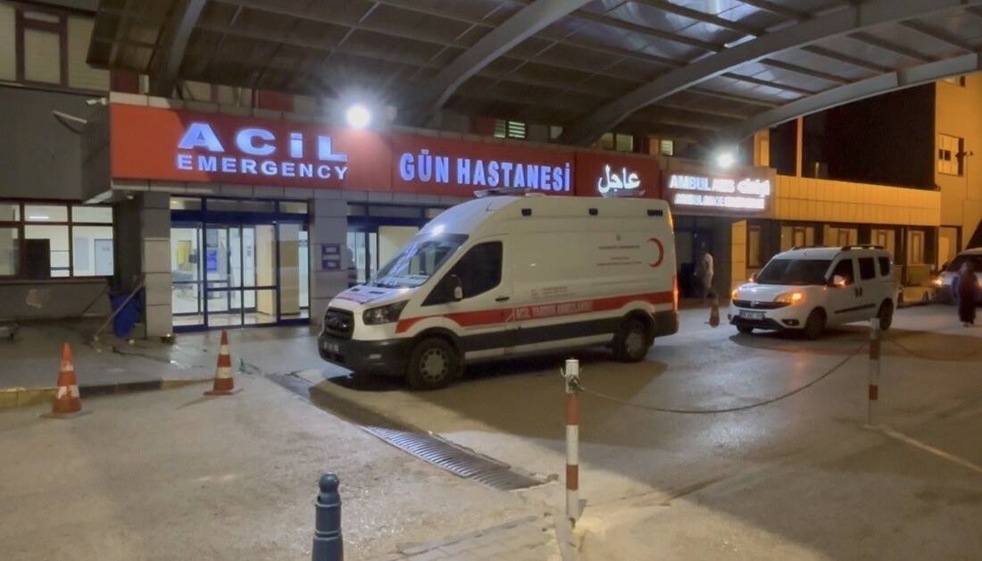 Gaziantep Geri Gönderme Merkezi'nde bulunan 56 yabancı uyruklu kişiden bazıları