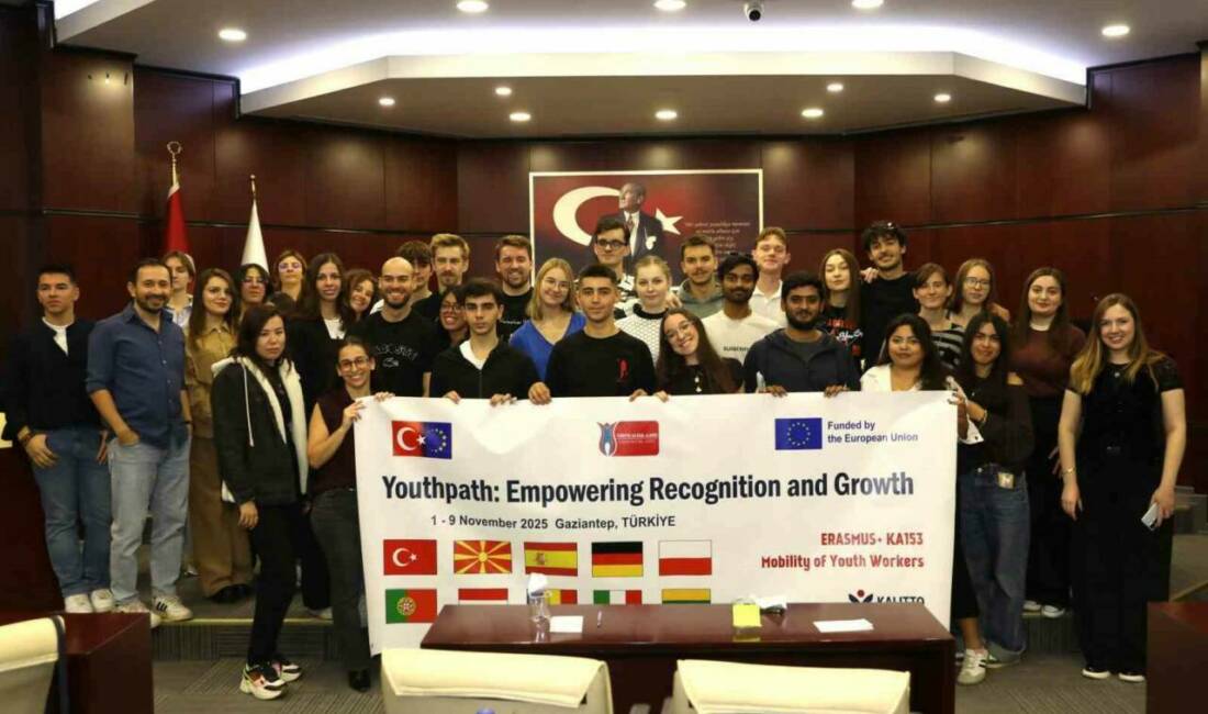 Gaziantep Ticaret Odasında Erasmus+ Etkinliği Gaziantep Ticaret Odası ve Hasan Kalyoncu Üniversitesi iş birliğiyle düzenlenen