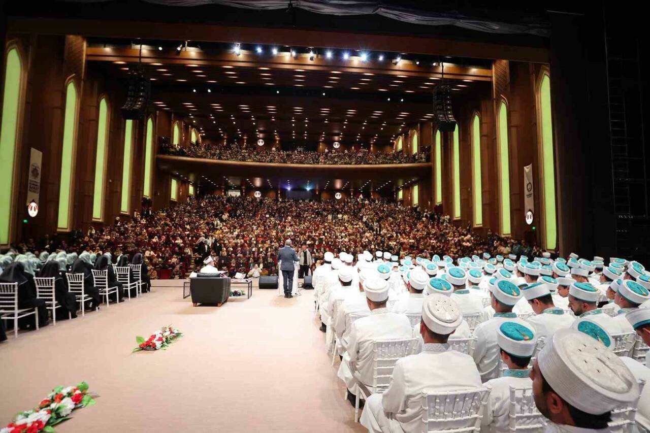 Gaziantep İl Müftülüğü tarafından düzenlenen "Hafızlık İcazet Merasimi" Şahinbey Kongre