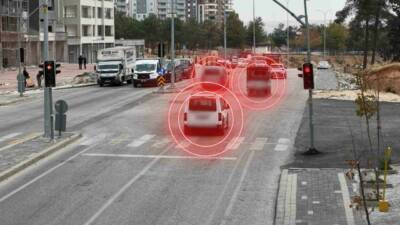 Gaziantep'te yapılan trafik uygulamalarında, kırmızı ışık ihlali yapan 990 araç