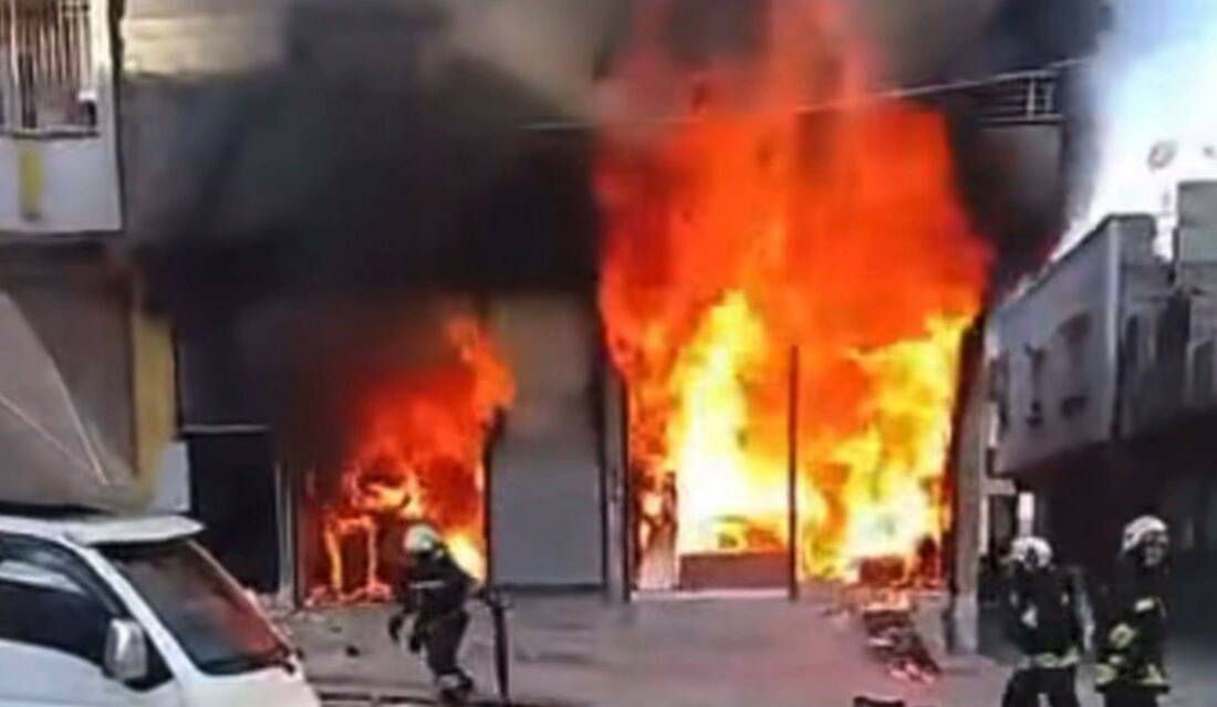 Gaziantep'te Taşlıca Mahallesi'nde çıkan yangın kısa sürede büyüdü ve itfaiye