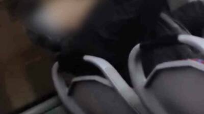 Adıyaman merkezinde bir halk otobüsünde yolculuk ederken alkol alan ve