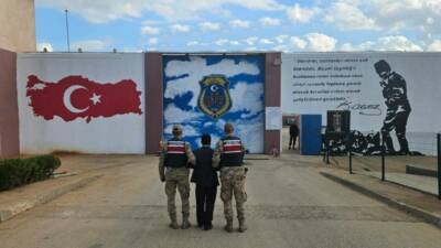 Gaziantep'te 17 yıl kesinleşmiş hapis cezası bulunan hırsızlık suçundan aranan