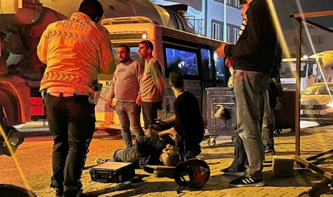 İki motosiklet çarpıştı: 2 yaralı Adıyaman’da, iki motosikletin çarpışması sonucu meydana gelen kazada 2 kişi