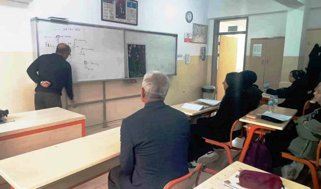 Adıyaman'da 40 yıldır inşaatta usta olarak çalışan Sefer İpek, 24