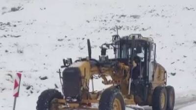 Nemrut Dağı'ndaki kar ve tipi nedeniyle kapanan yol, Adıyaman İl