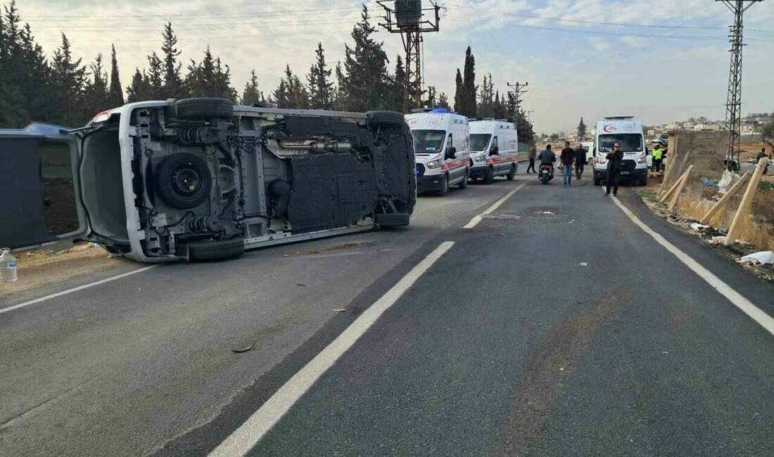 Kilis’te iki araç çarpıştı: 4 yaralı Kilis Cezaevi yolu üzerinde panelvan ile otomobilin çarpışması sonucu 4